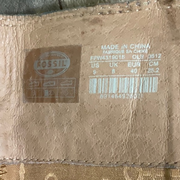 Fossil Caroline Distressed Brown Leather Boot Wedge - Size 9 - Picture 5 of 9